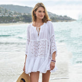 Liv | BLUSE Broderet lethed + strandens elegance