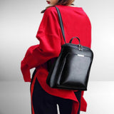 SASKIA™ – ELEGANT FORÅRSRYGGSÆK MED MODERNE LETHED