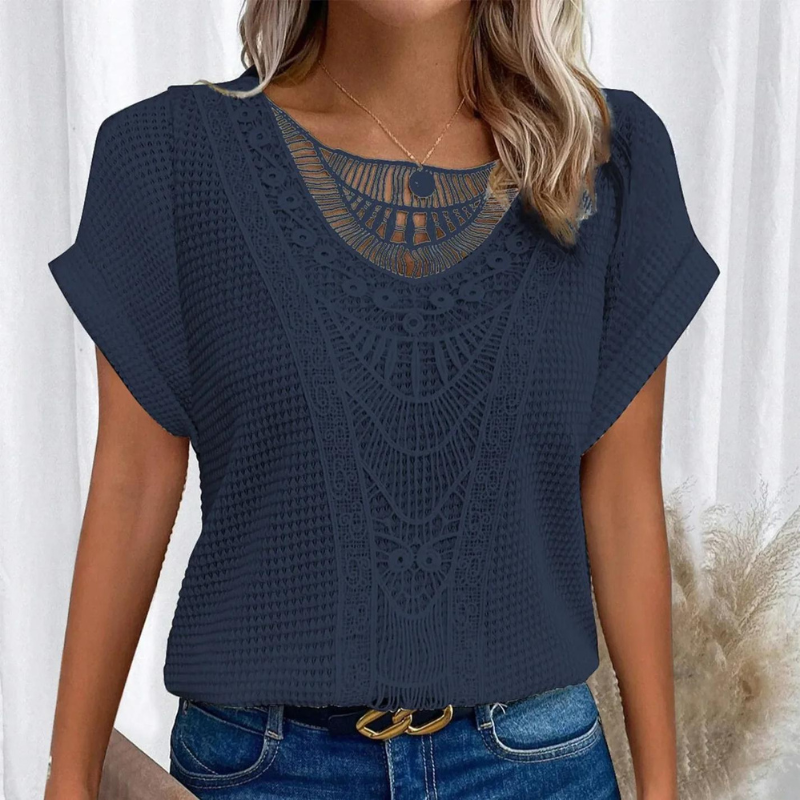 Vanja | Stilfuld Top med Blonde Detalje