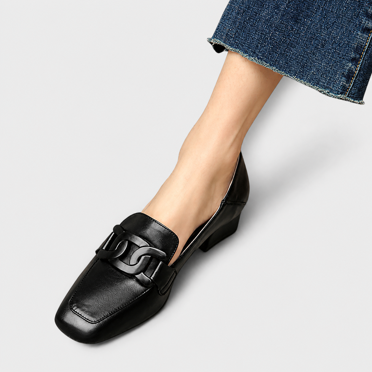 Matilde Slip Ons